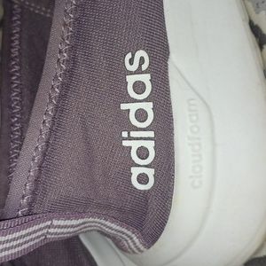 Adidas!! Lite racer shoes size 8 in the US